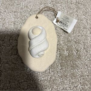 Mud Pie Baby Jesus stoneware Nativity Ornament 5x3.5”